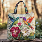 Håndlaget quiltet veske – Kolibri og hvite blomster