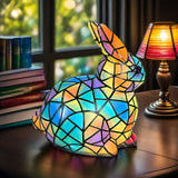 Pusen | fargerik lampe med kanin