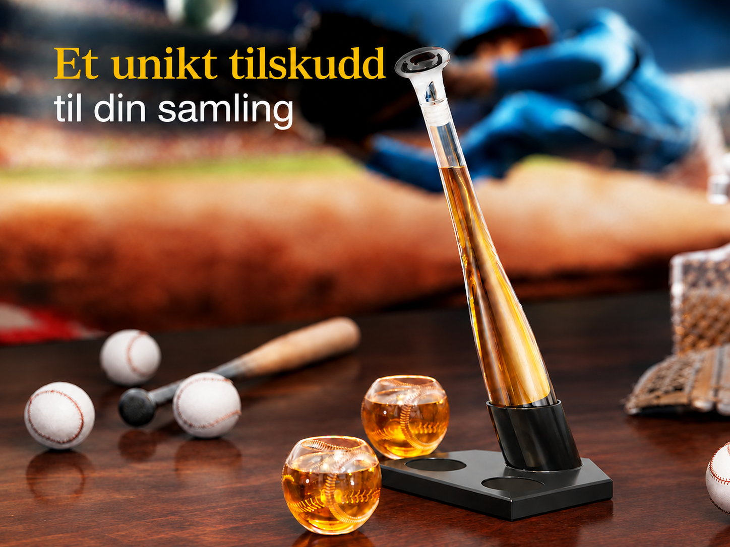 Whiskykaraffel med baseball og to glass